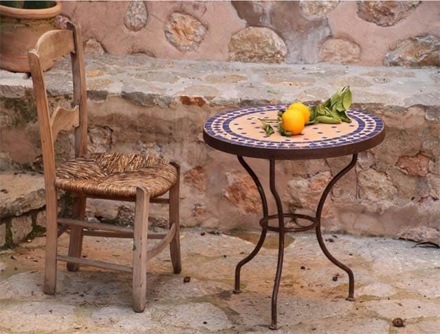 TilesDirectBlogHowToRevitaliseLeftoverWallTiles-1