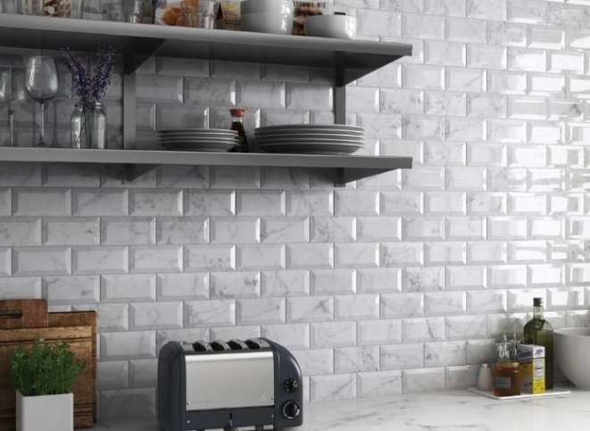 Marble tiled kitchen walls