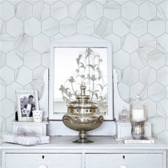 Hexagon Calacatta Matt (9.5cm x 9.5cm) 25.6cm x 19.7cm Mosaic Tile