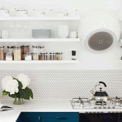 Pixel Hexagon White Gloss 30cm x 26cm (2.3cm x 2.3cm) Mosaic Tile