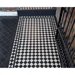 Regency Black & White Small Chequer (7.3cm x 7.3cm) 30cm x 30cm Mosaic Tile