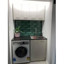 Slide Emerald 10cm x 30cm Wall Tile